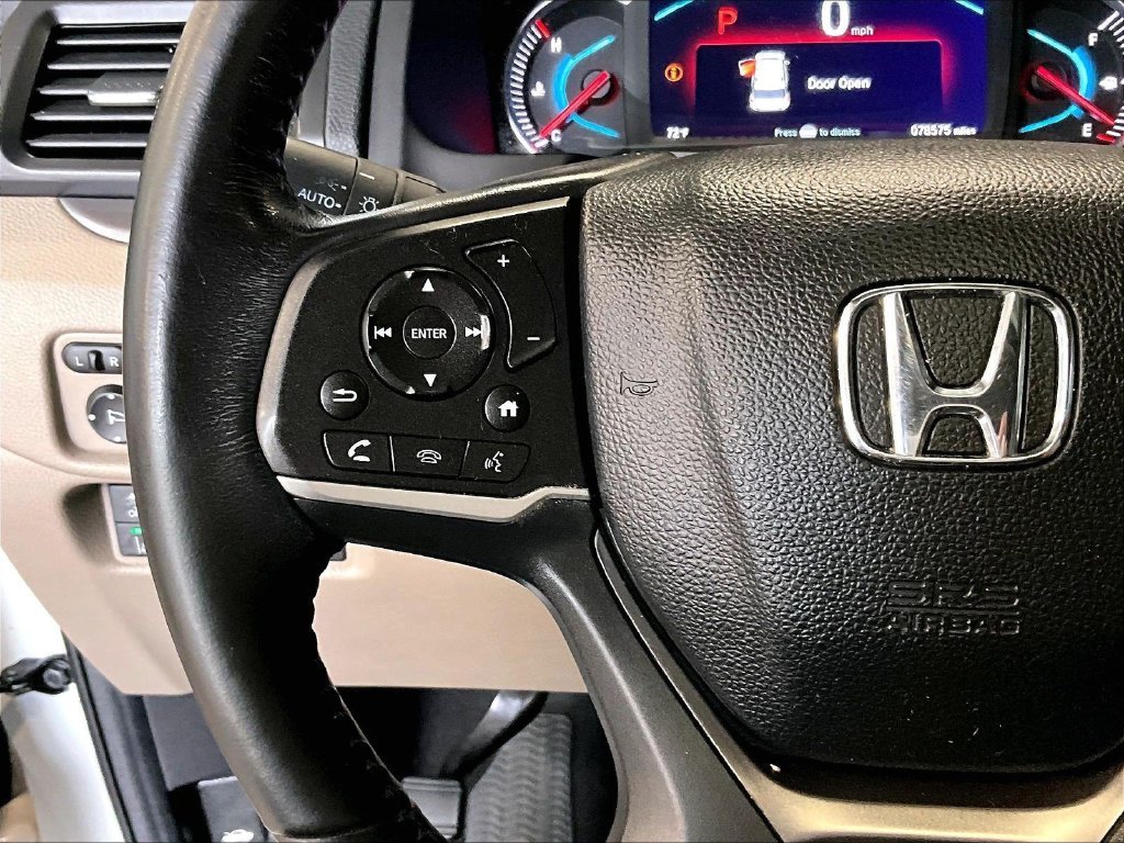 Used 2020 White Honda EX-L image 24