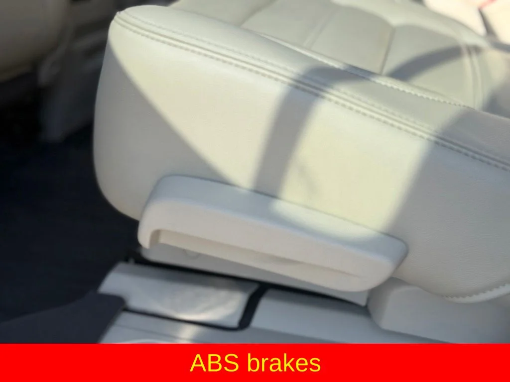 Used 2019 White GMC Denali image 17