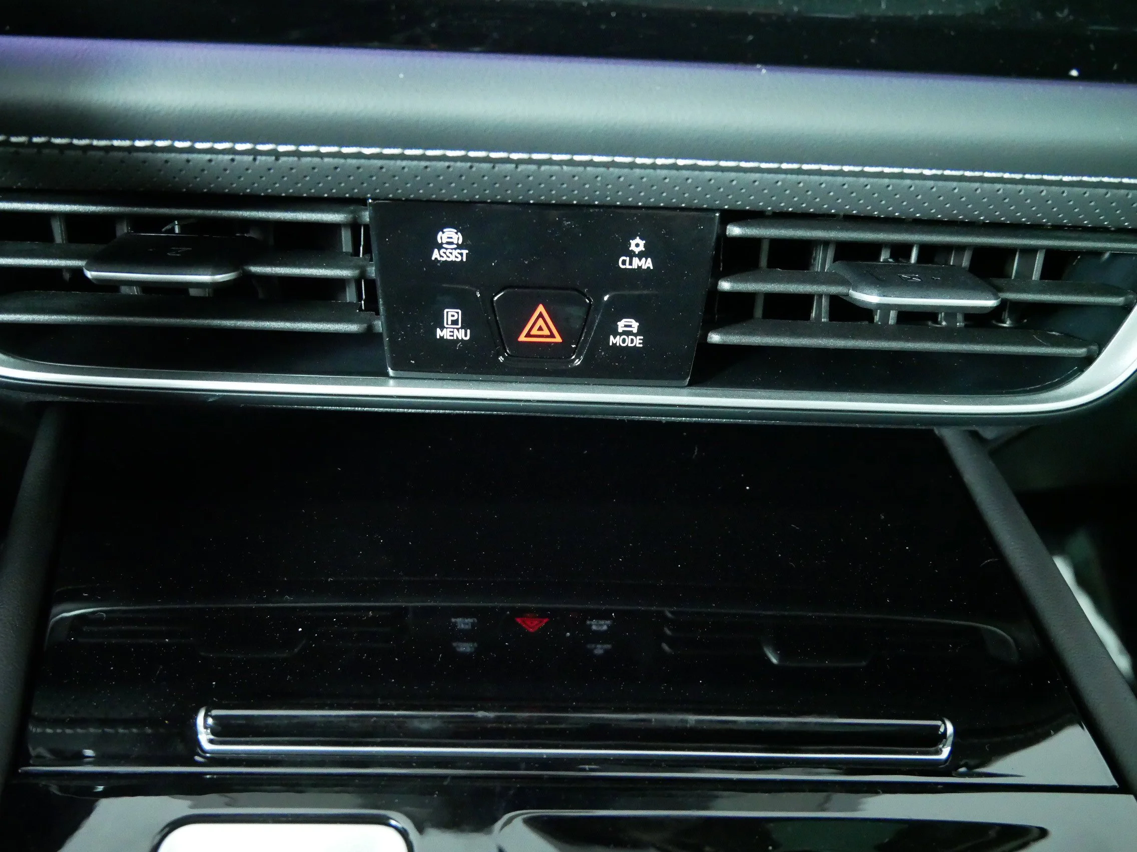 New 2026 Pure Gray Volkswagen 2.0T SEL image 24