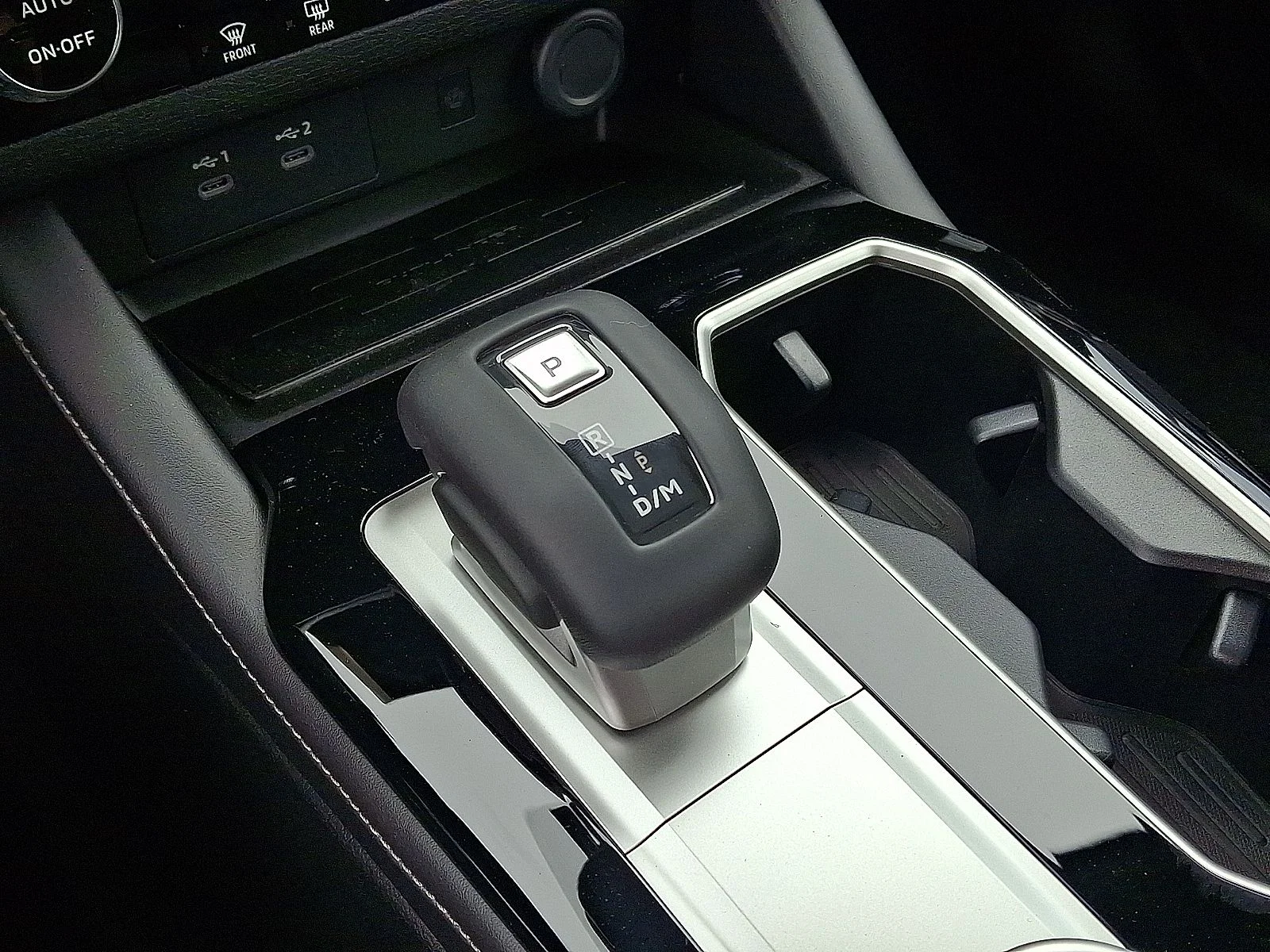 New 2026 White Mitsubishi LE image 13
