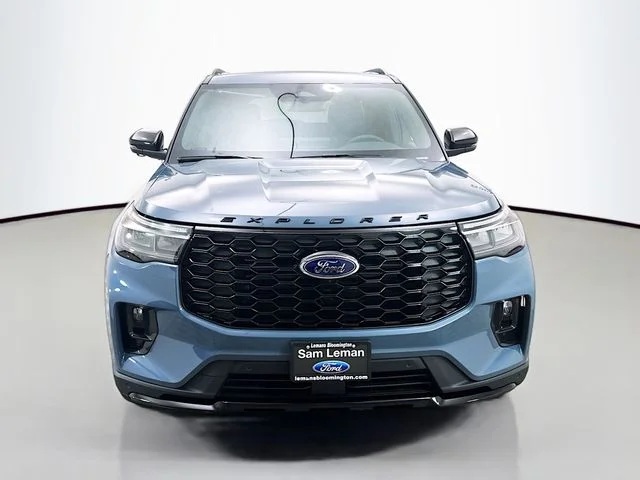 New 2026 Vapor Blue Ford ST-Line image 2