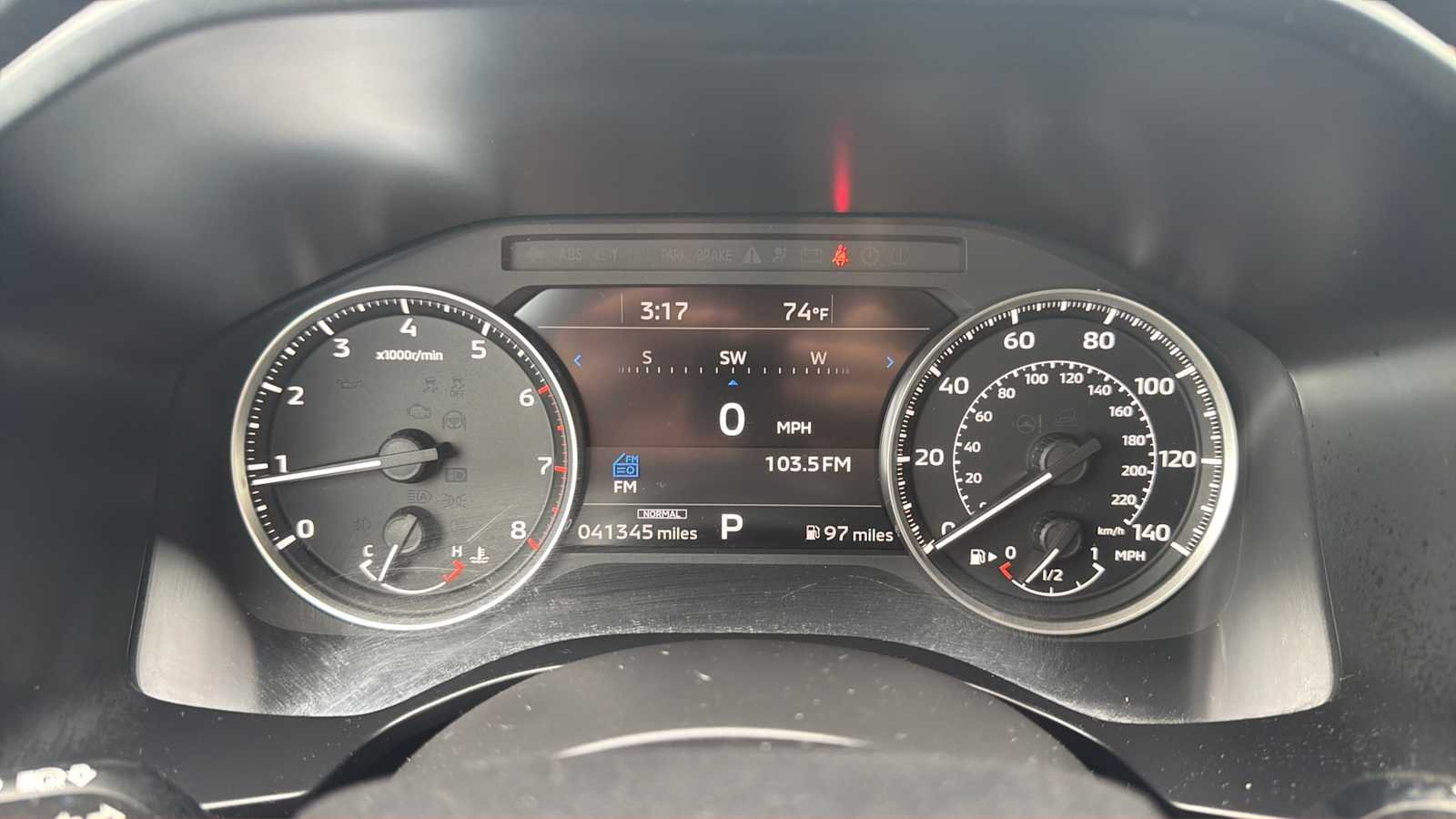 Used 2024 Black Diamond Mitsubishi SE image 11