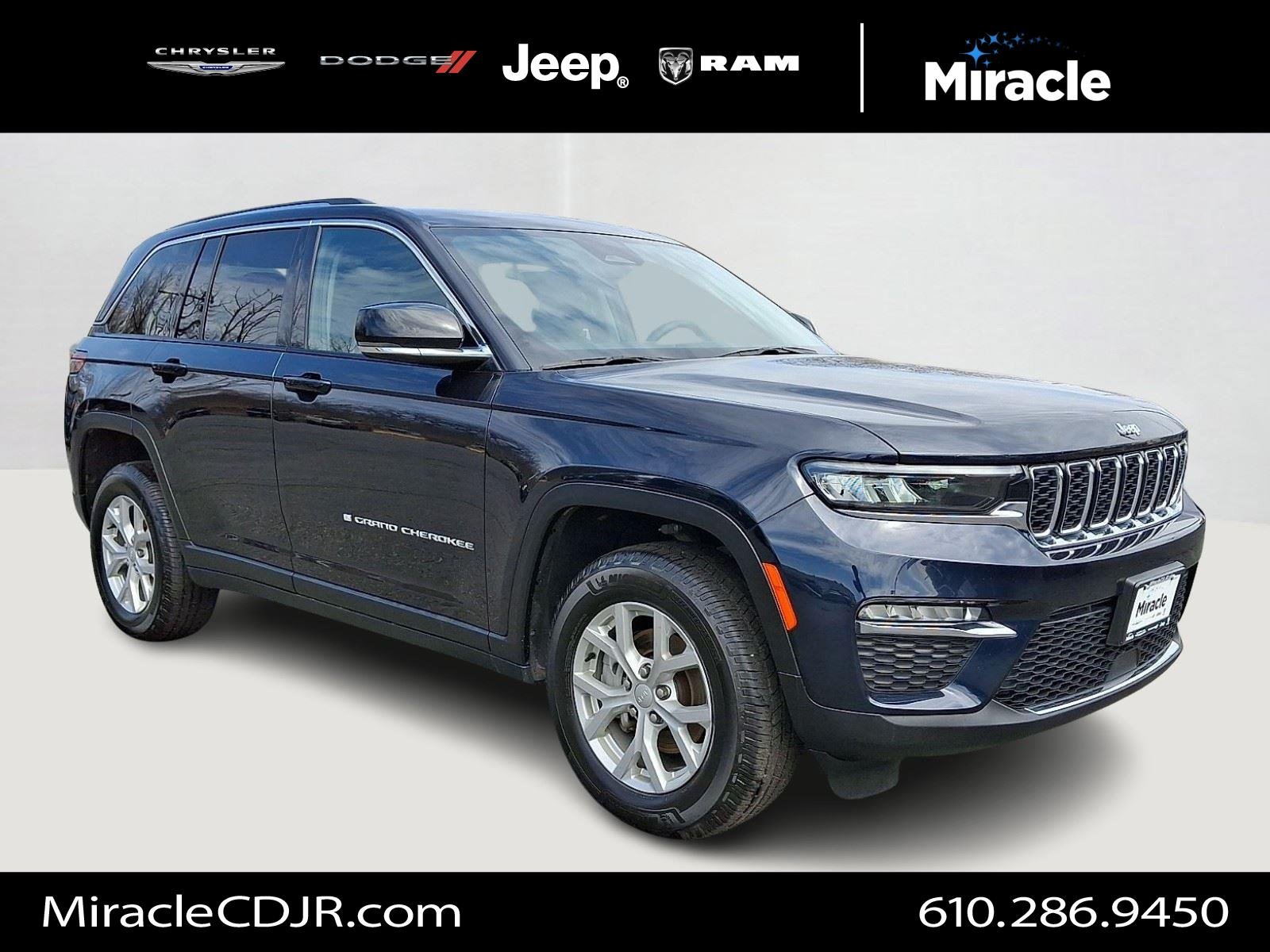 Used 2023 Midnight Sky Jeep Limited image 1