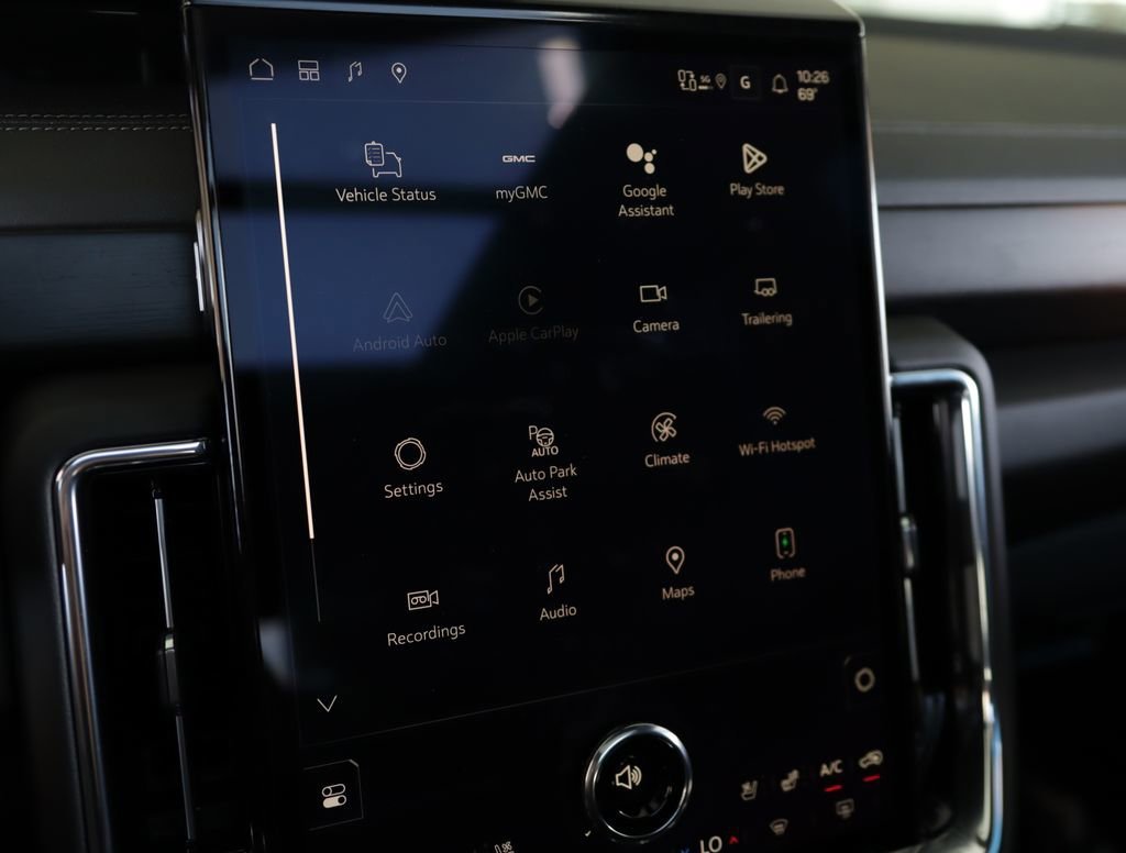 2026 GMC Yukon Denali - Photo 16