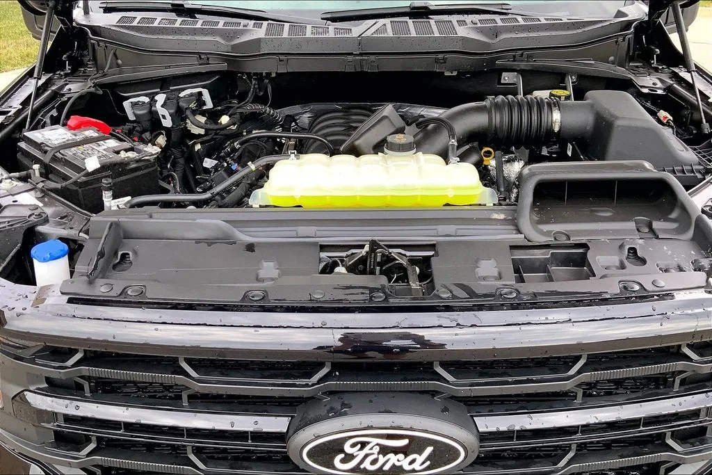 New 2026 Gray Ford XLT image 11