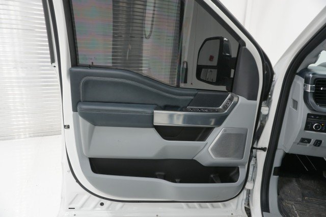 Used 2024 STAR WHITE METALLIC TRI-COAT Ford Limited image 14