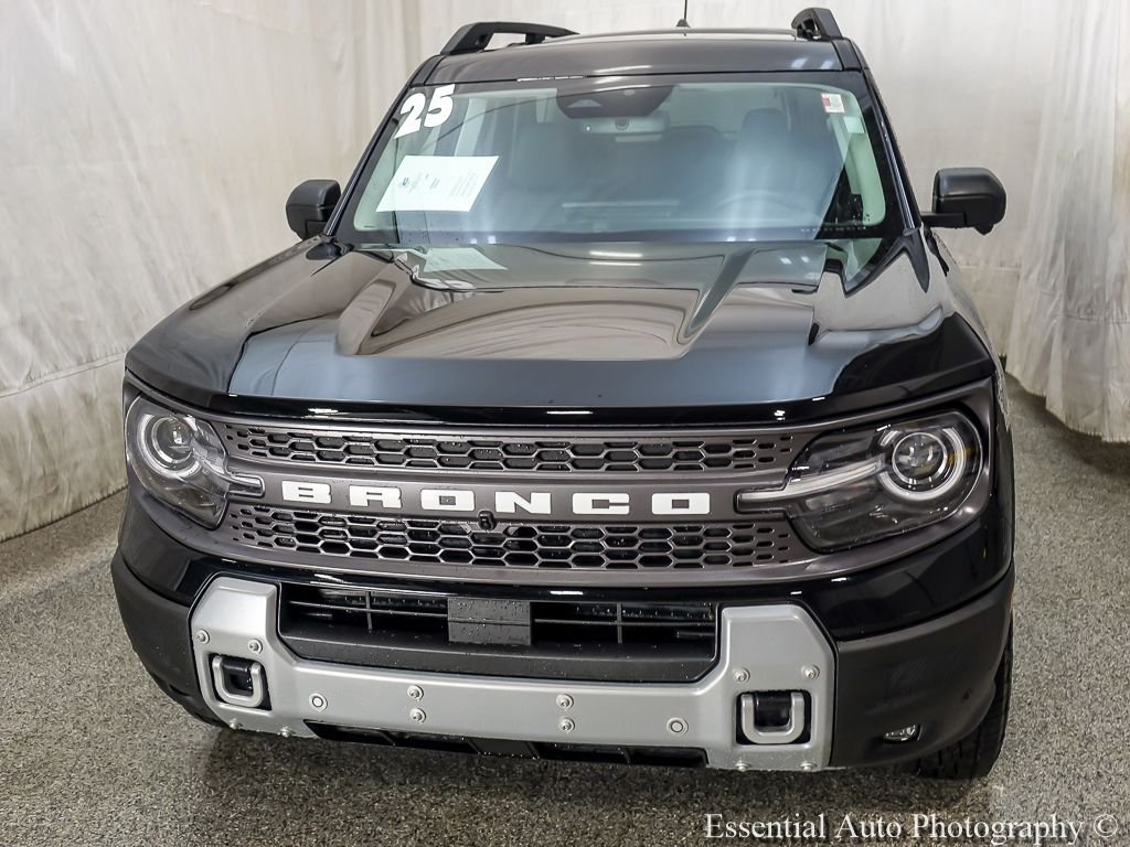 Used 2025 Shadow Black Ford Badlands image 6