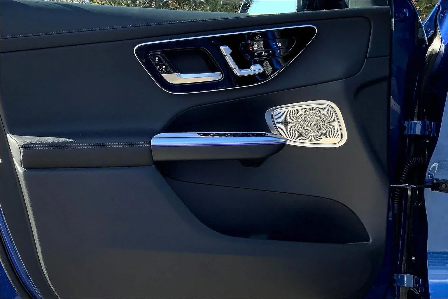 New 2026 Starling Blue Metallic Mercedes-Benz GLC 300 image 14