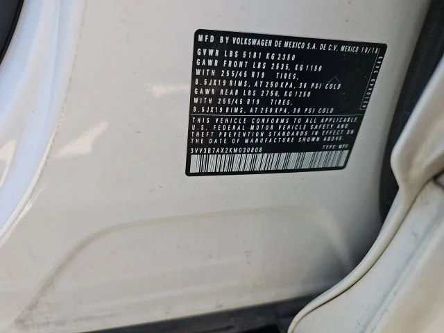 Used 2019 White Volkswagen SE image 5