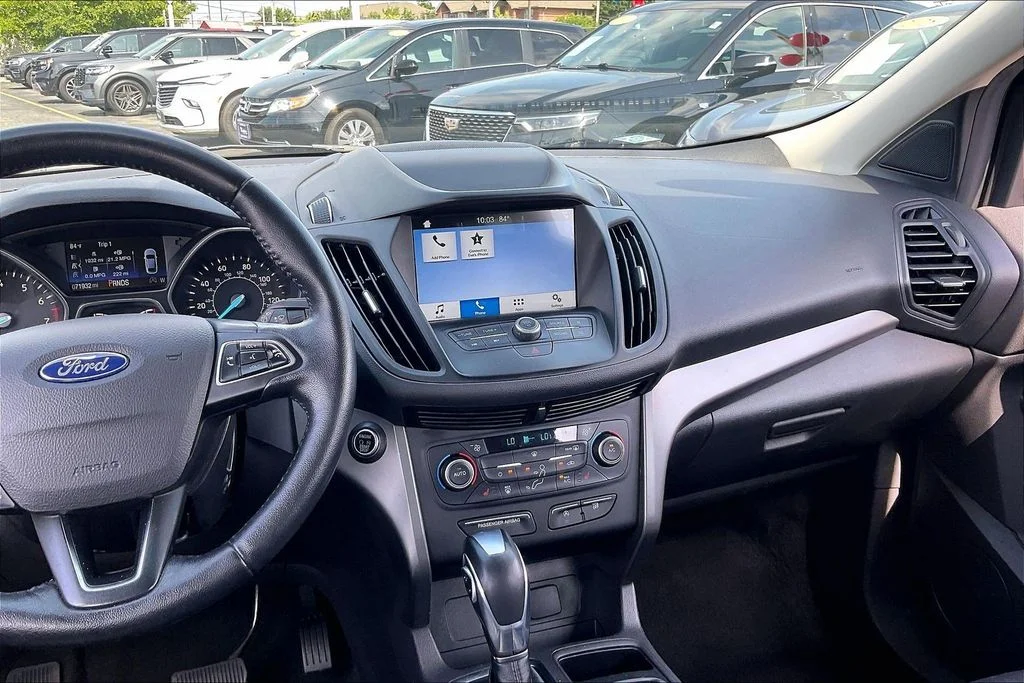 Certified Used 2019 White Platinum Clearcoat Metallic Ford SEL image 5