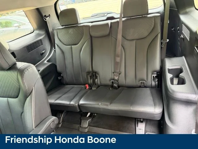 Used 2024 White Hyundai SEL image 35