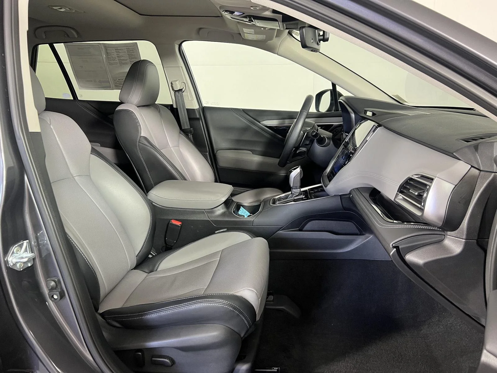 Used 2025 Magnetite Gray Metallic Subaru Limited image 24