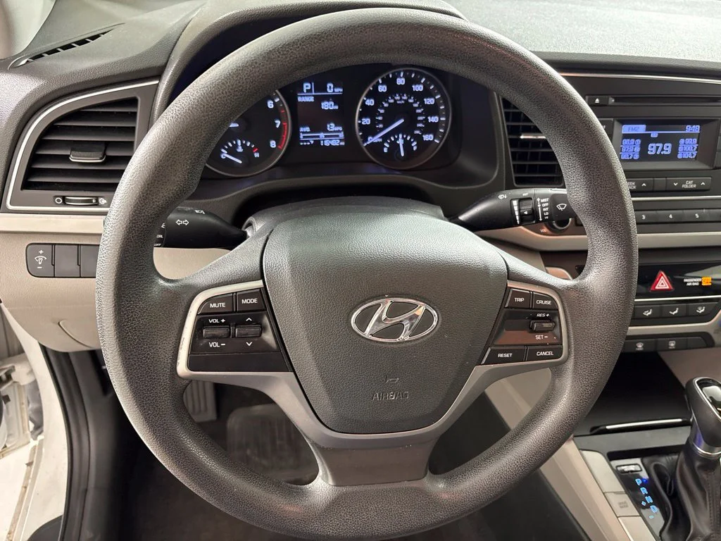 Used 2017 White Hyundai SE image 25
