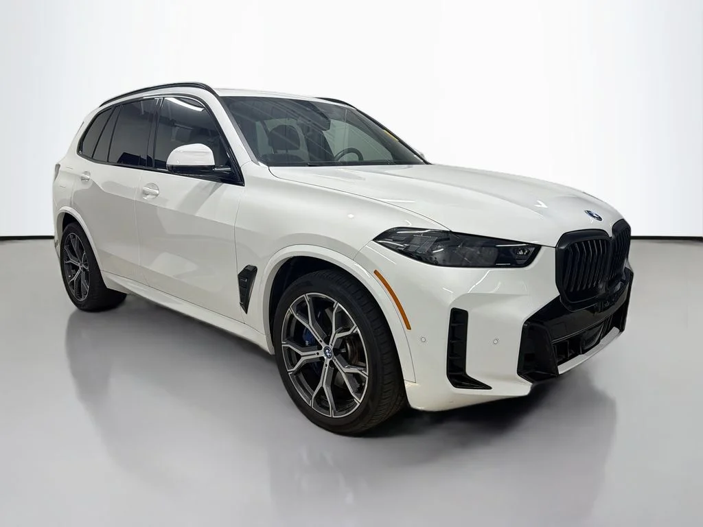 Used 2024 Alpine White BMW xDrive50e image 7
