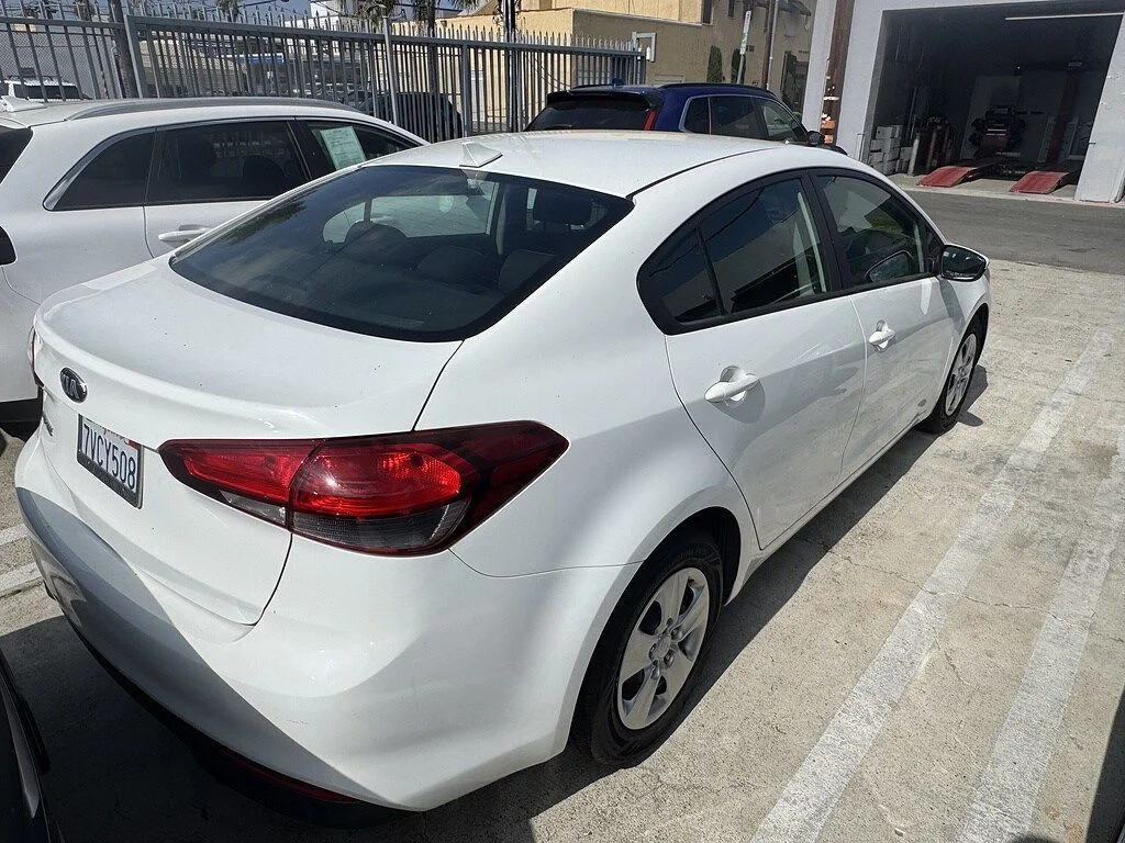 Used 2017 White Kia LX image 4