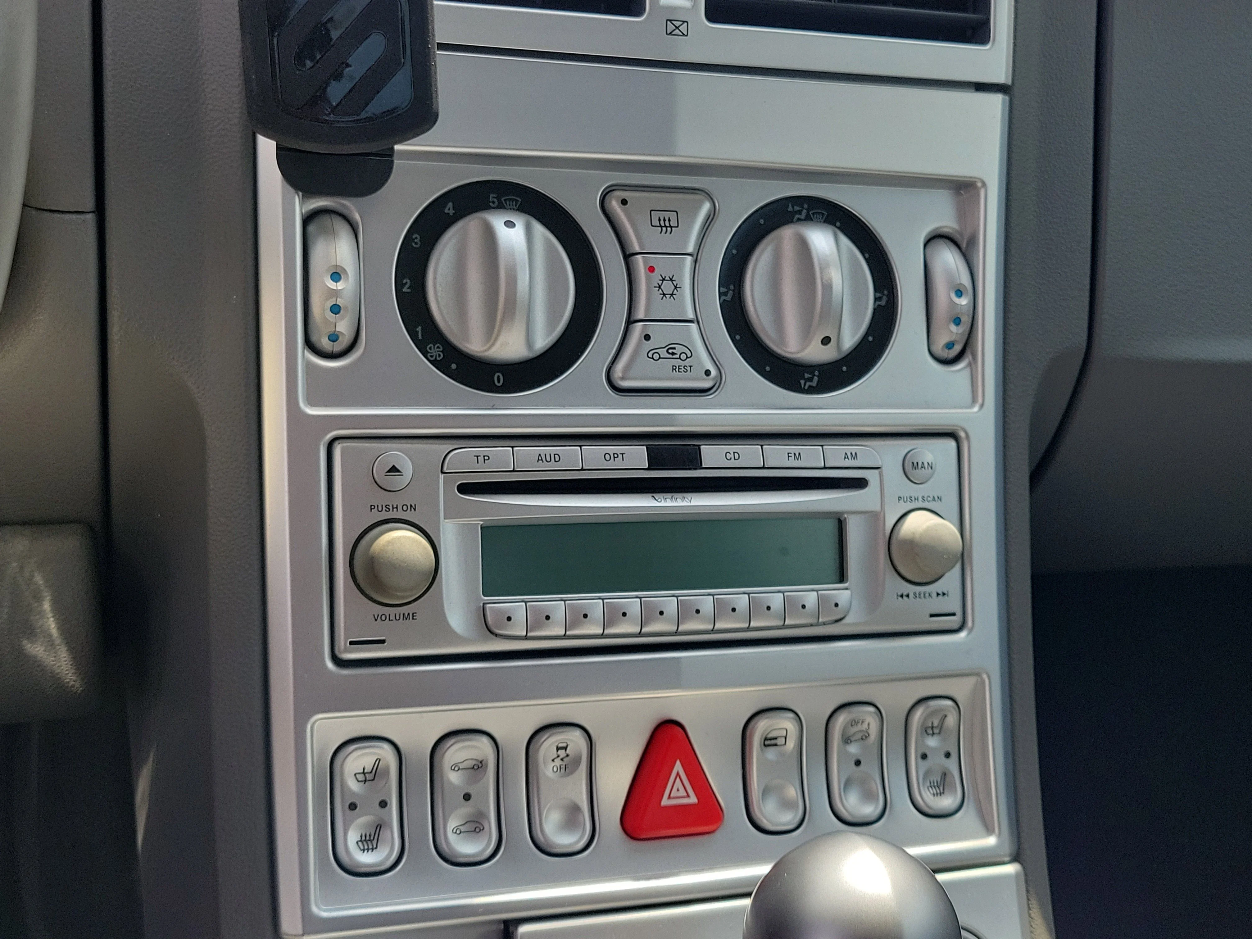 Used 2005 Black Clearcoat Chrysler Limited image 22