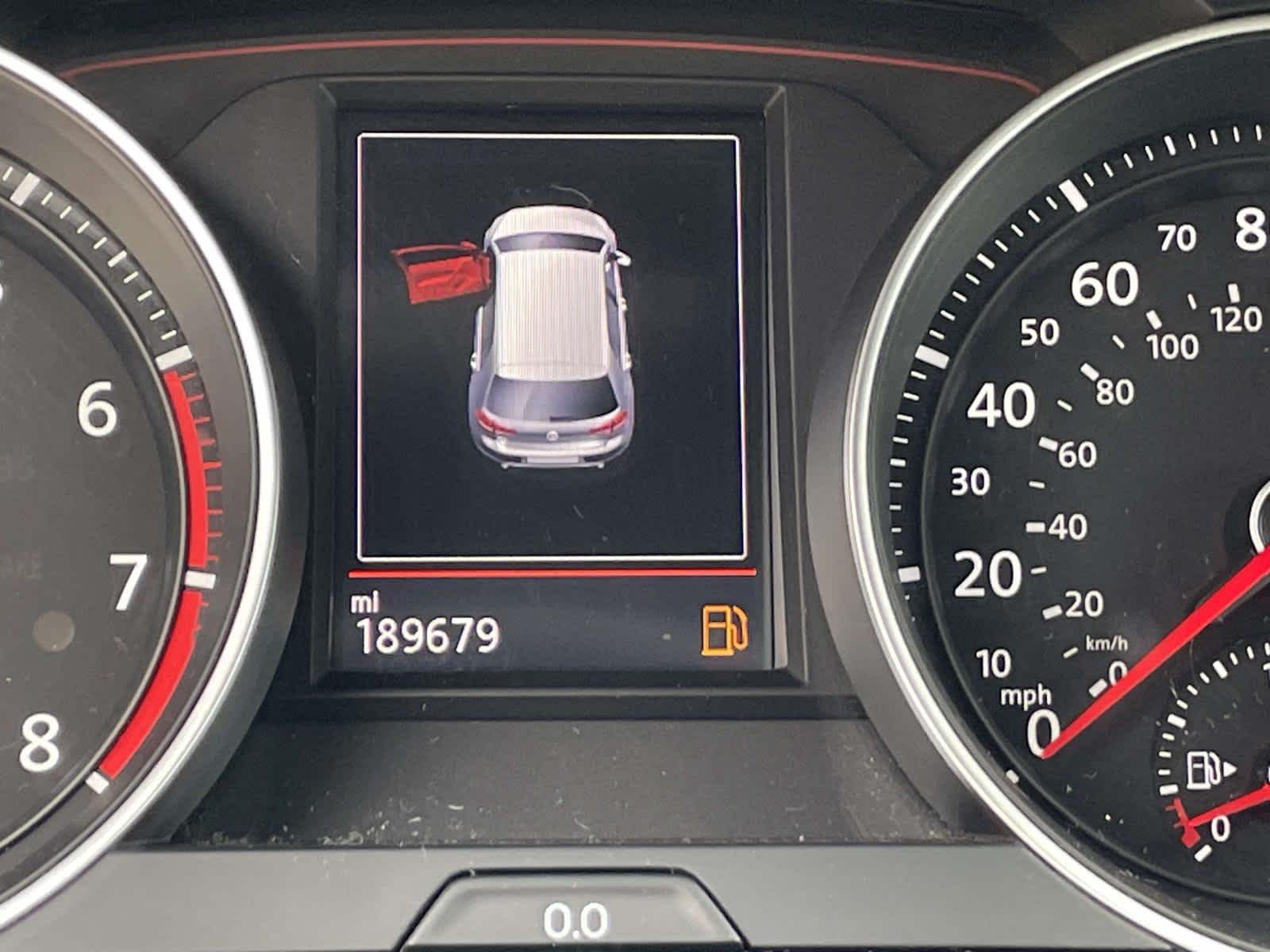 Used 2017 Pure White Volkswagen Autobahn image 42