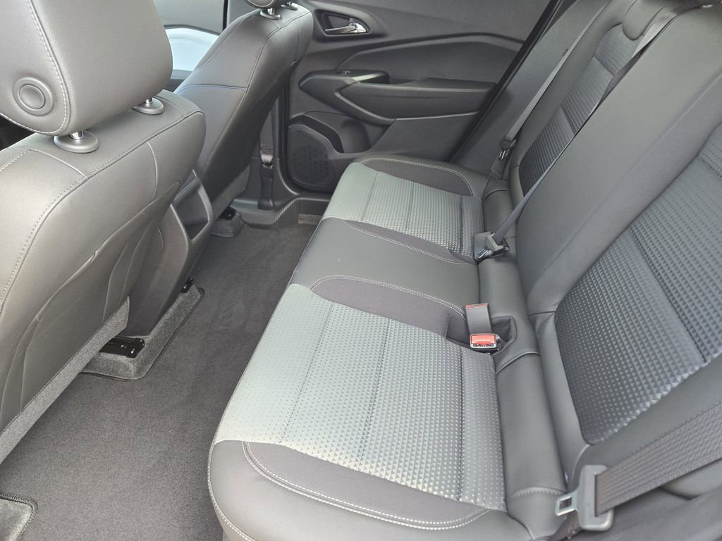 2026 Chevrolet Trax LT - Photo 14