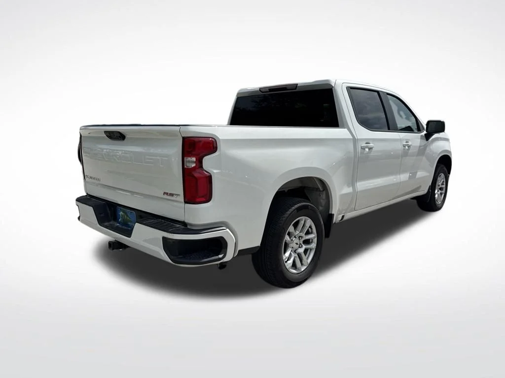 Certified Used 2026 Summit White Chevrolet RST image 5