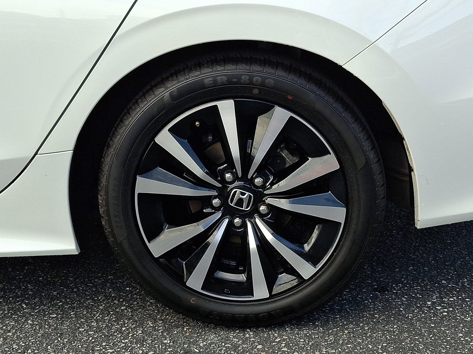 2024 Honda Civic EX - Photo 8