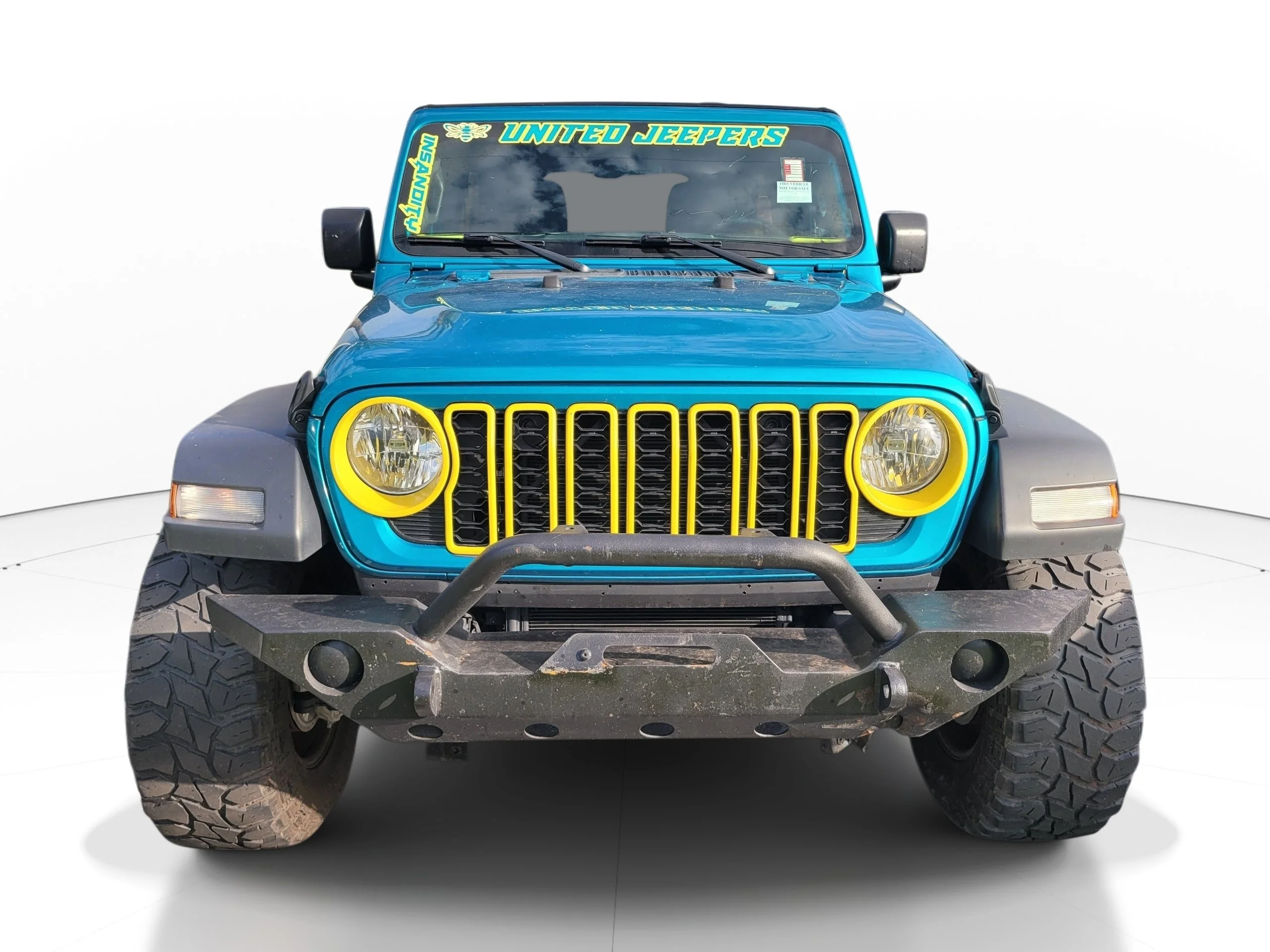 Used 2024 Bikini Pearl Coat Jeep Sport image 2