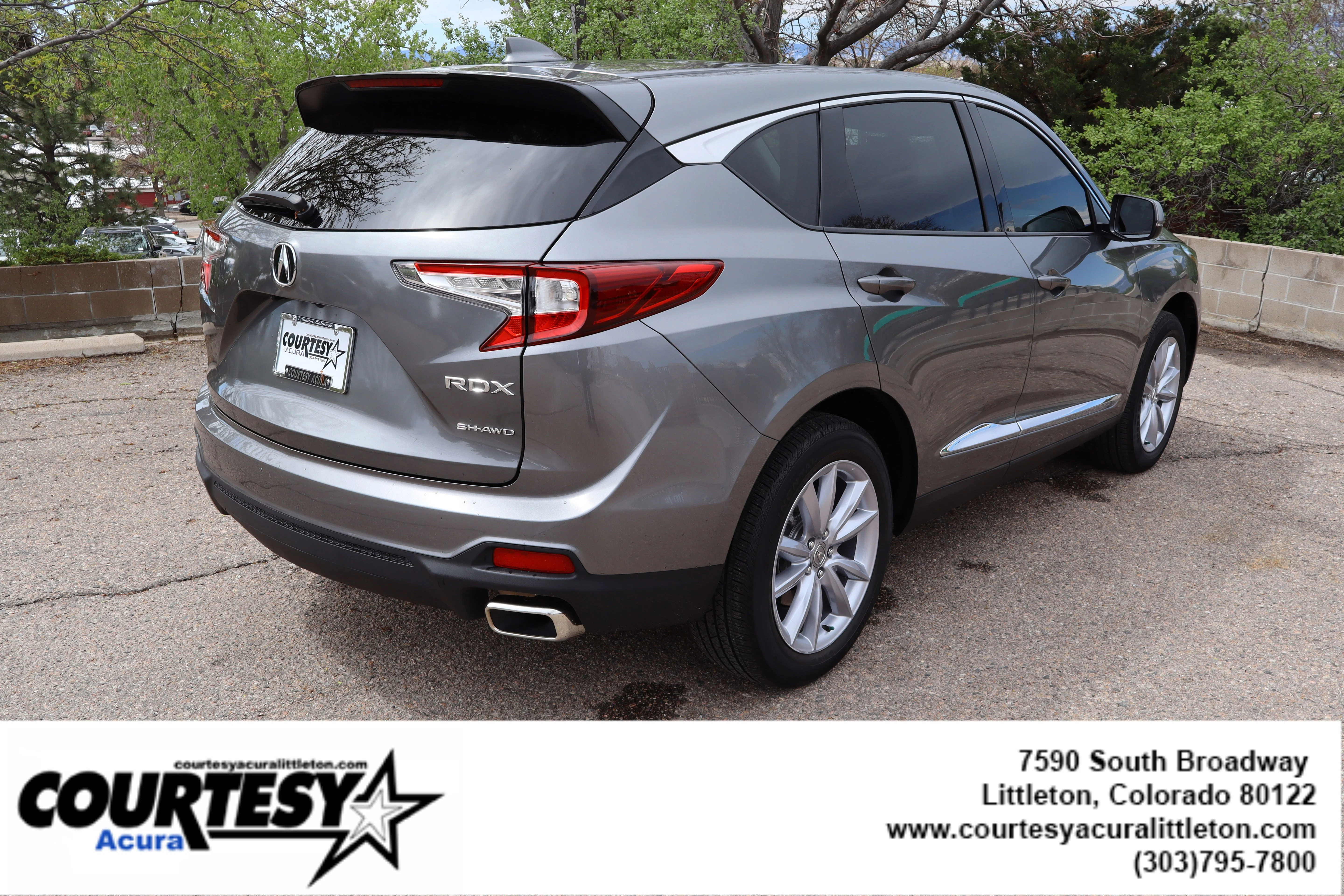 Certified Used 2024 Liquid Carbon Metallic Acura SH-AWD image 6