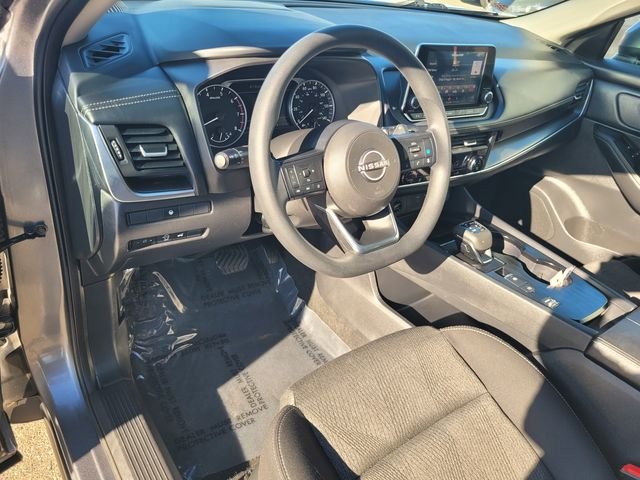 Used 2024 Gray Nissan SV image 12