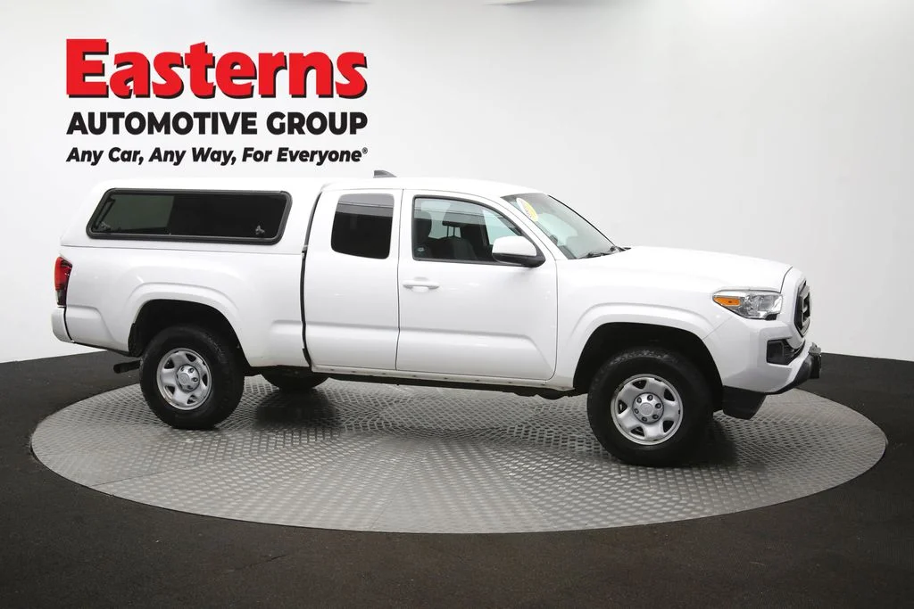 Used 2020 White Toyota SR image 43
