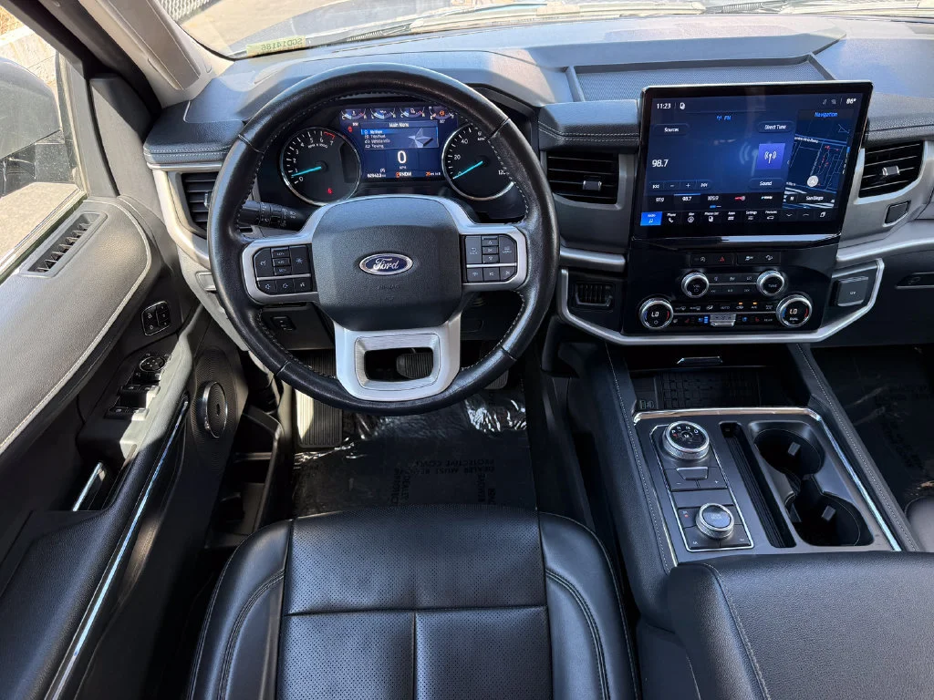 Used 2024 Silver Ford XLT image 20