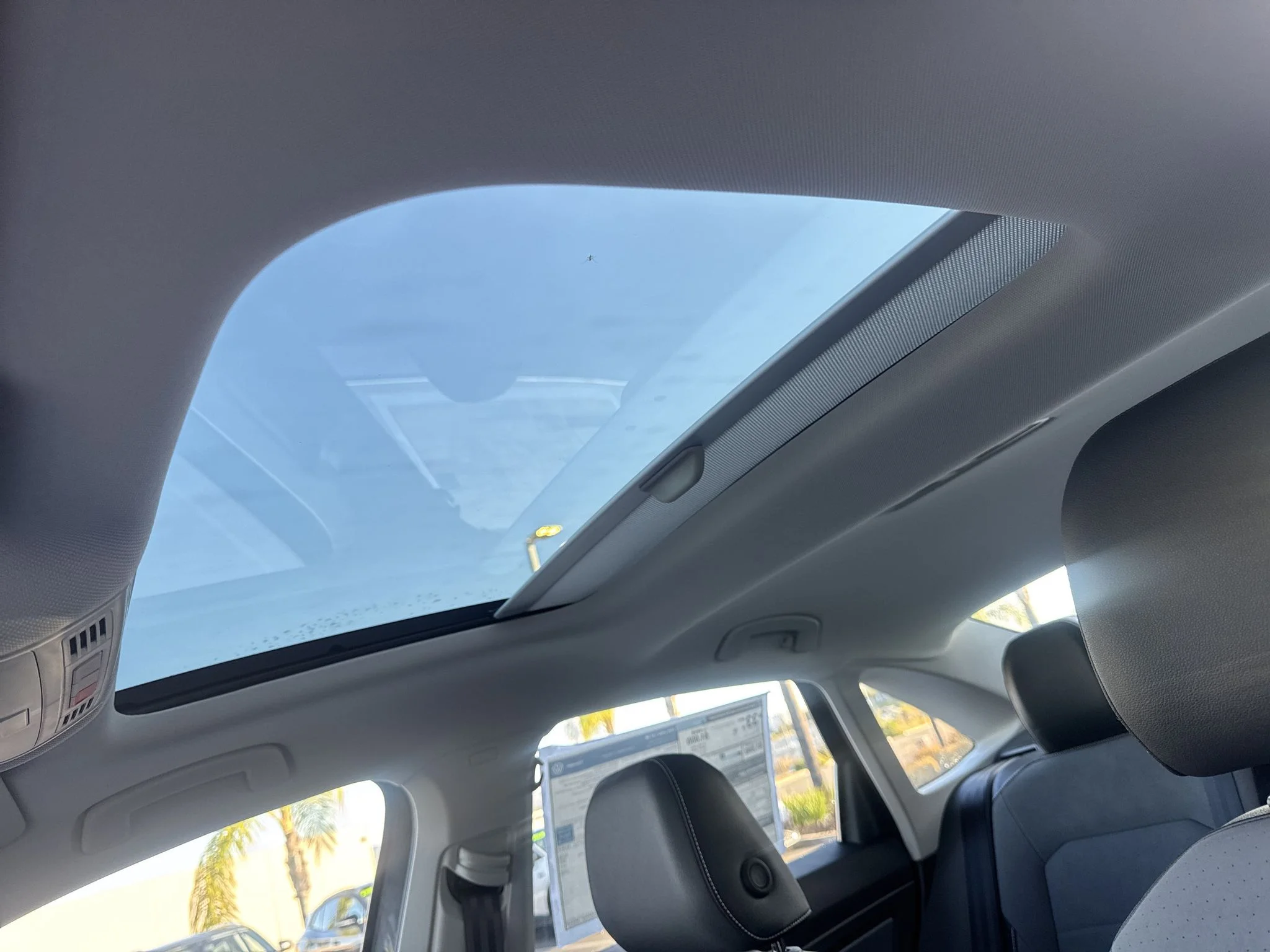 New 2026 Platinum Gray Metallic Volkswagen SE image 30