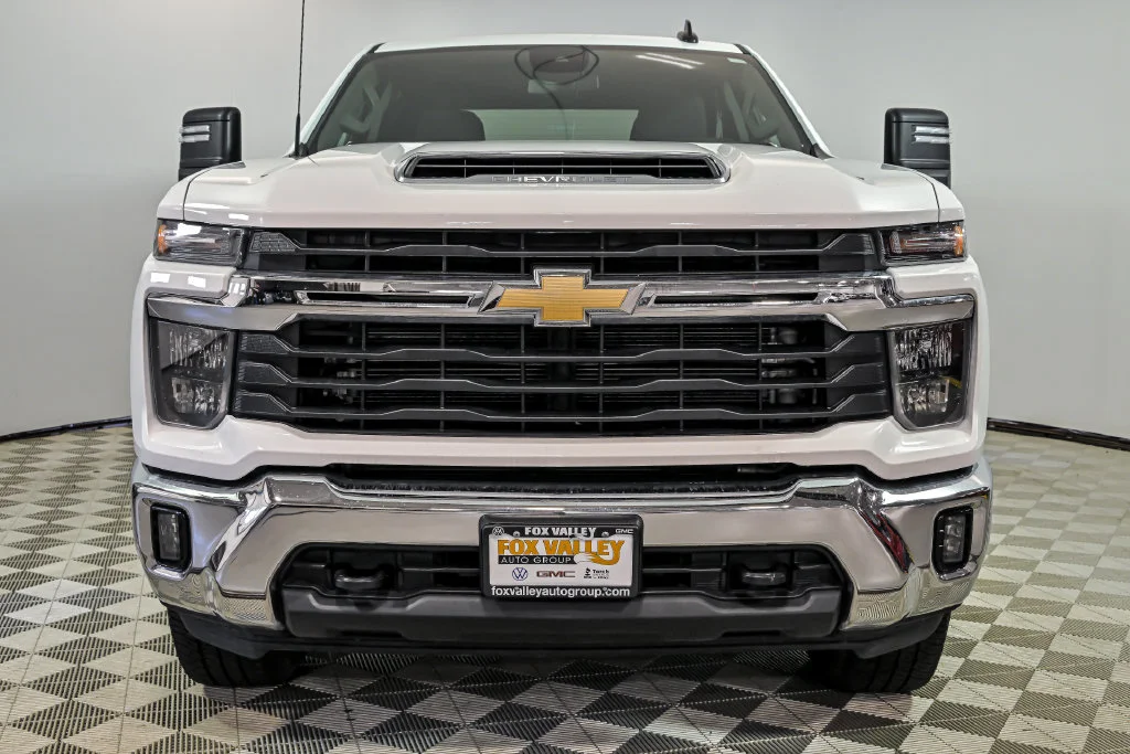 2024 Chevrolet Silverado 3500HD LT - Photo 4