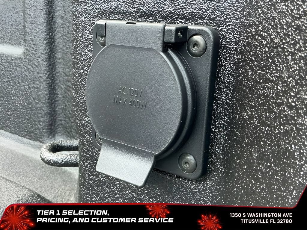 New 2026 Glacier White Tricoat GMC SLT image 27