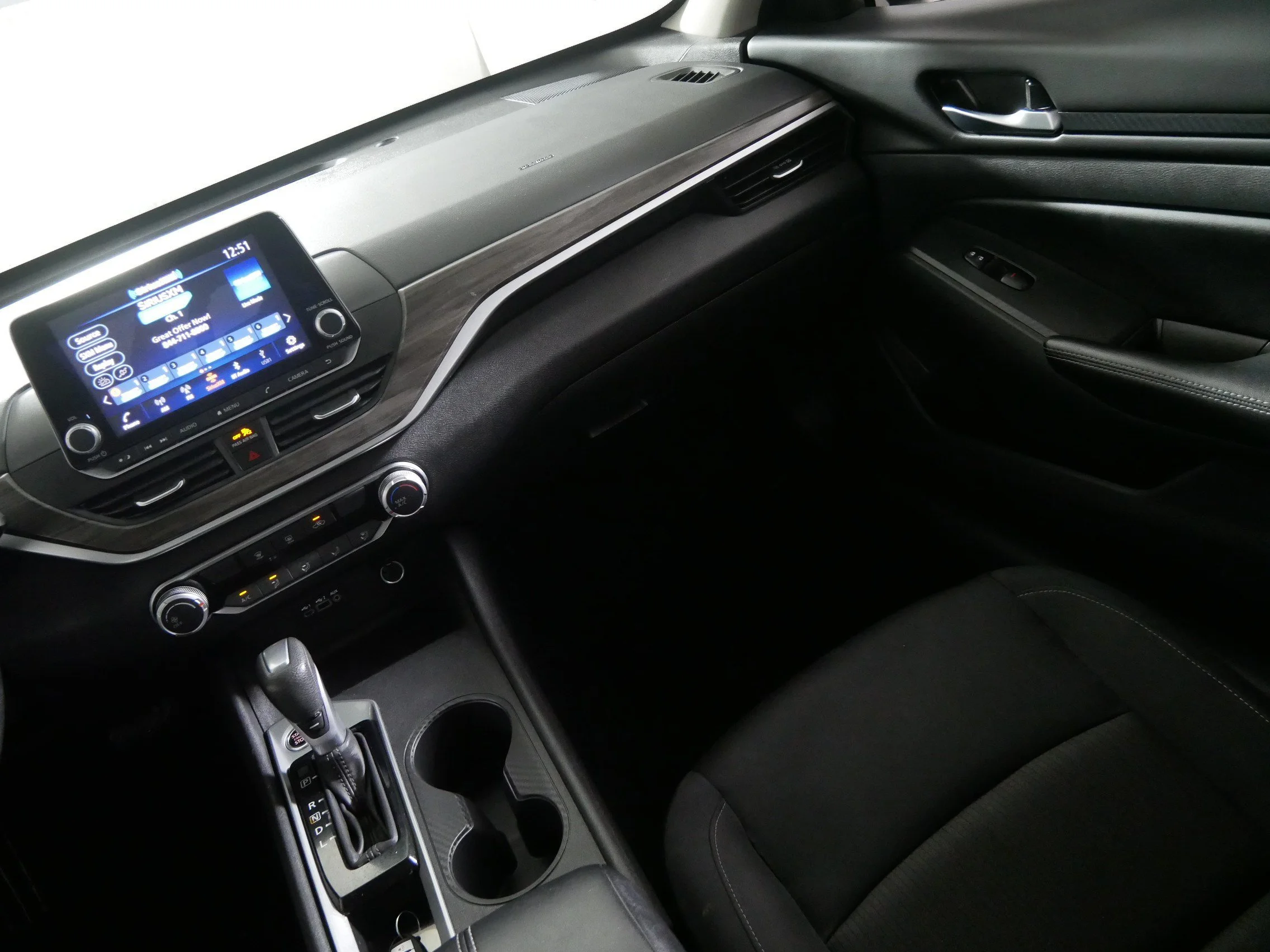 Used 2025 Super Black Nissan SV image 11