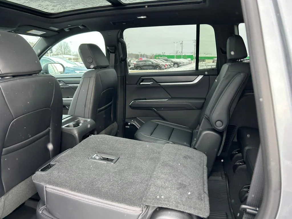2026 GMC Acadia Elevation - Photo 8