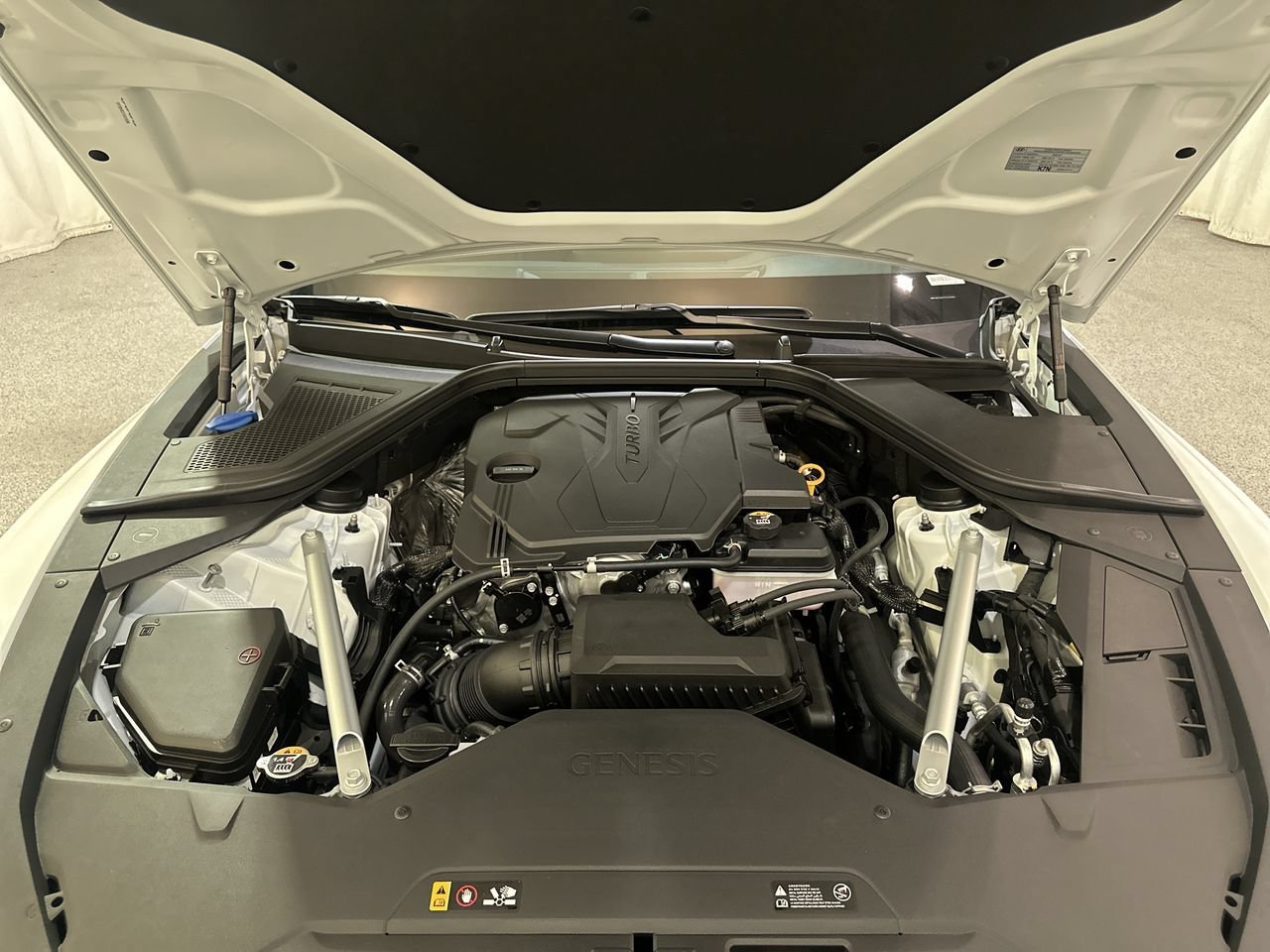 2026 GENESIS G80 Advanced - Photo 11