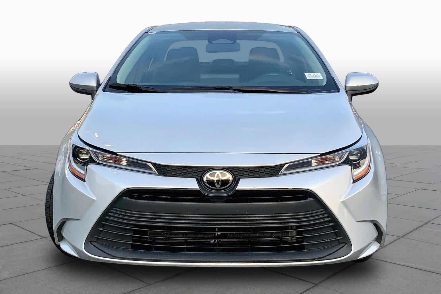 Used 2024 Classic Silver Metallic Toyota LE image 4