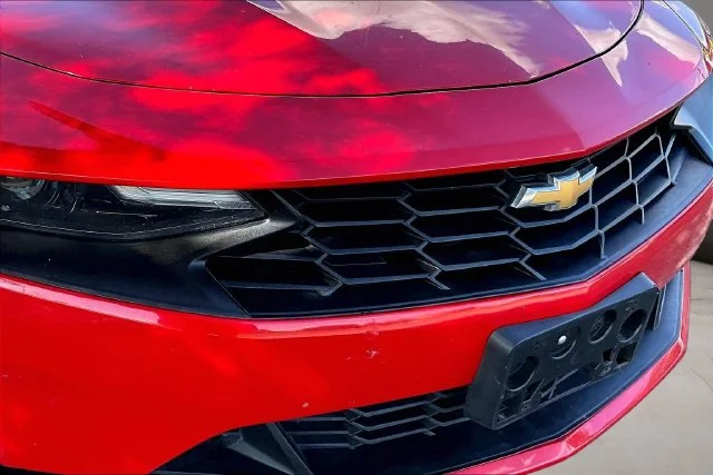 Used 2019 Red Chevrolet 1LT image 23