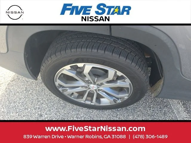 Used 2018 Gray GMC SLT image 6