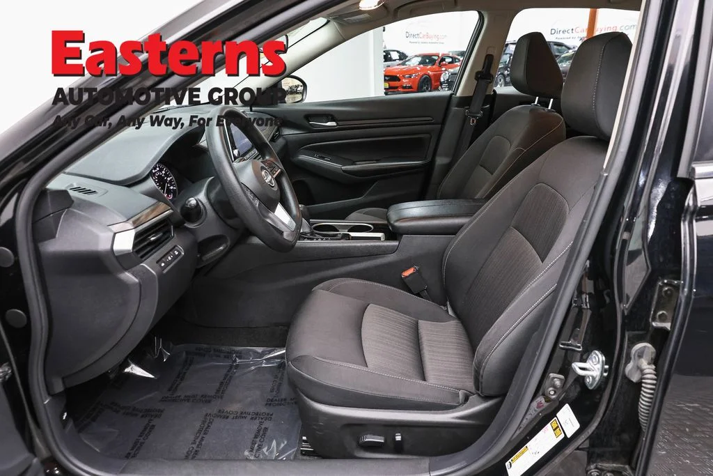 Used 2024 Black Nissan 2.5 SV image 14
