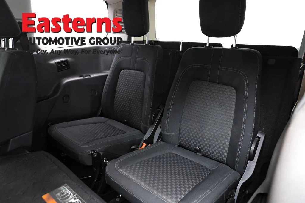 Used 2021 Silver Ford XLT image 24