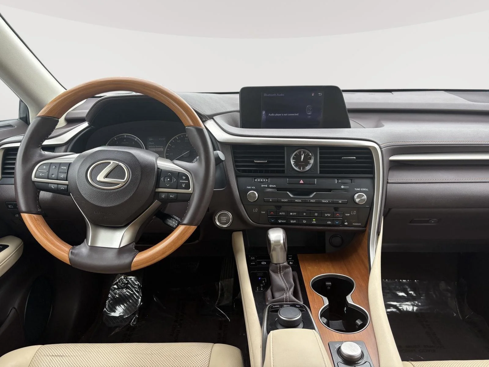 Used 2016  Lexus F Sport image 14