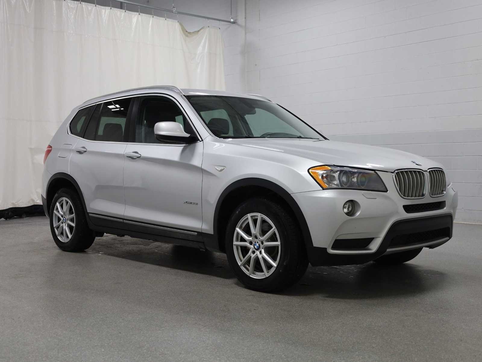Used 2014 Silver BMW xDrive35i image 13