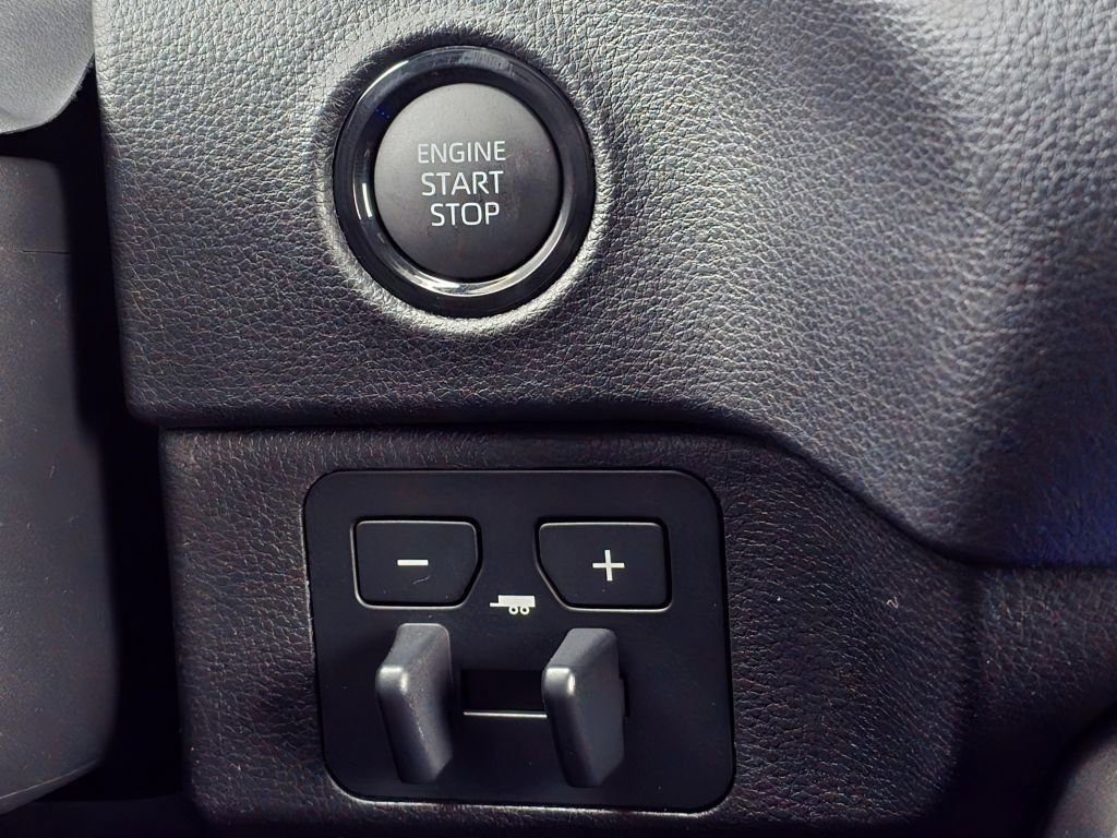 2026 Toyota Tundra SR5 - Photo 9