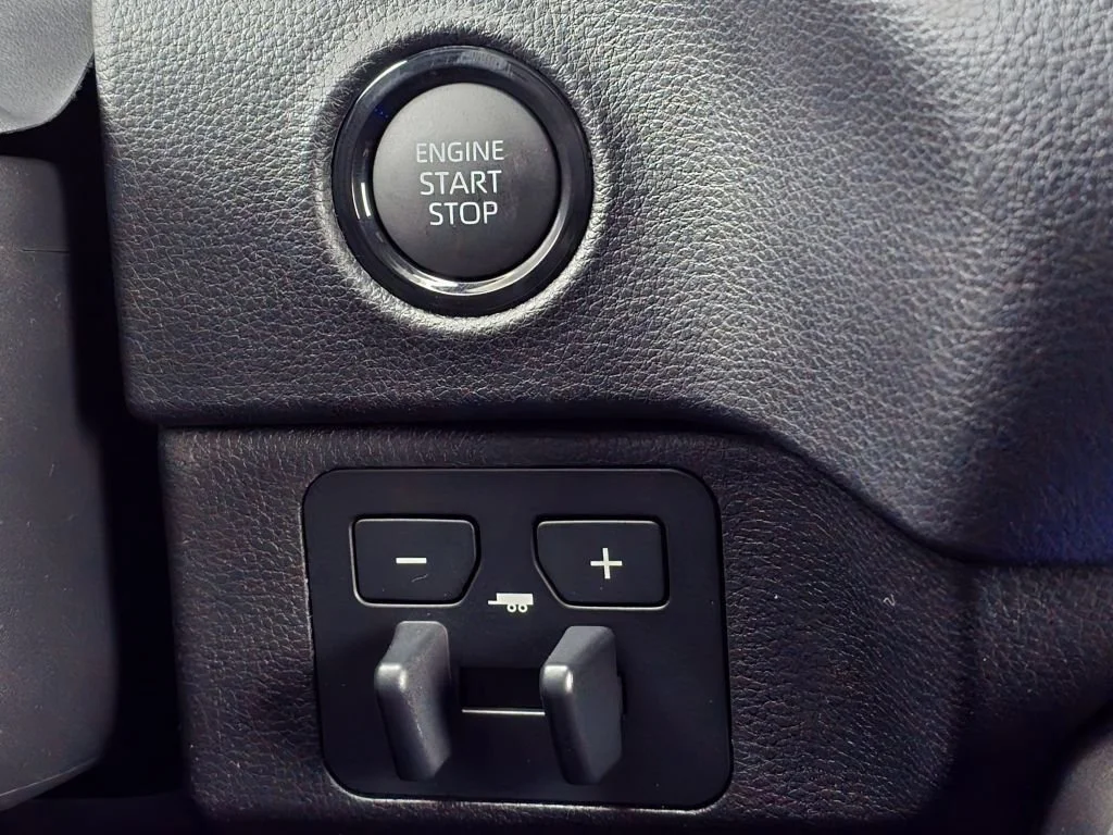 2026 Toyota Tundra SR5 - Photo 9