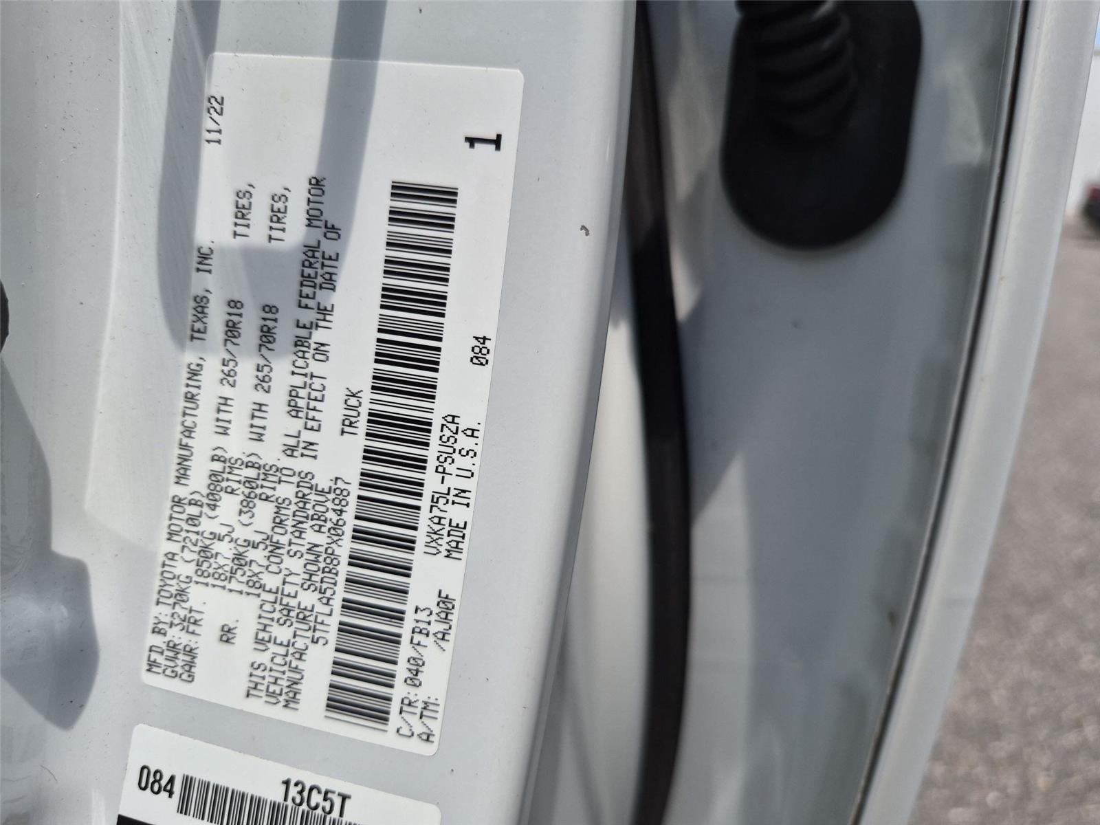 Used 2023 Ice Cap Toyota SR5 image 39