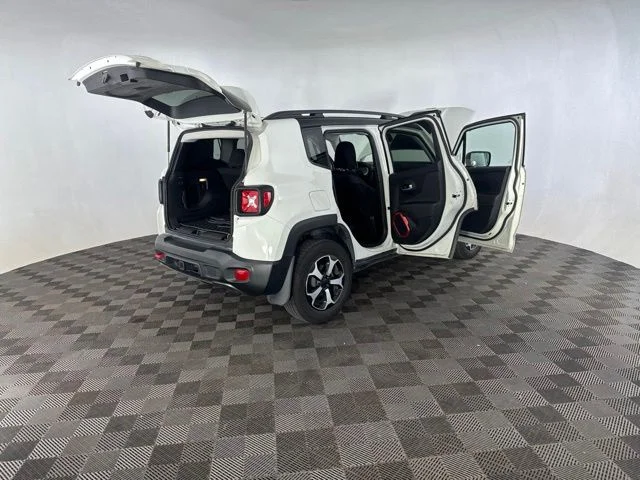 Used 2019 White Jeep Trailhawk image 17