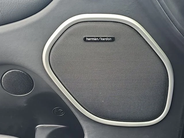 Used 2021 Black Jeep Trackhawk image 26