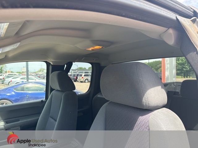 Used 2009 Black Chevrolet LT image 9