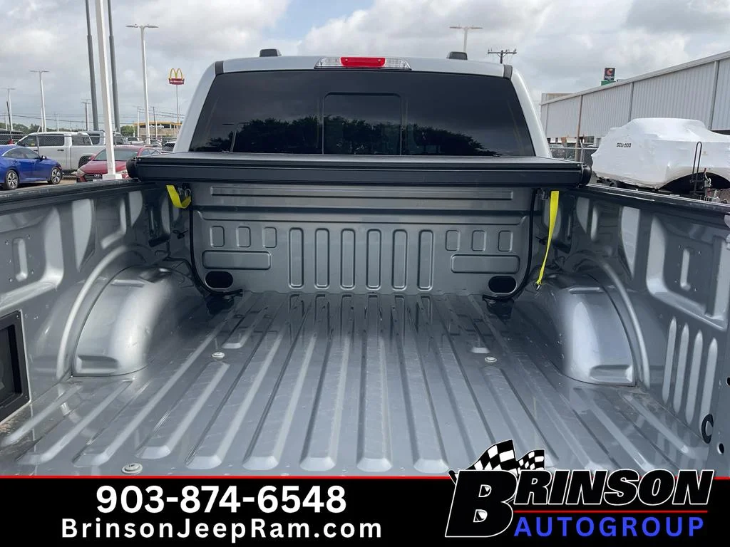 Used 2023 Iconic Silver Metallic Ford XLT image 9