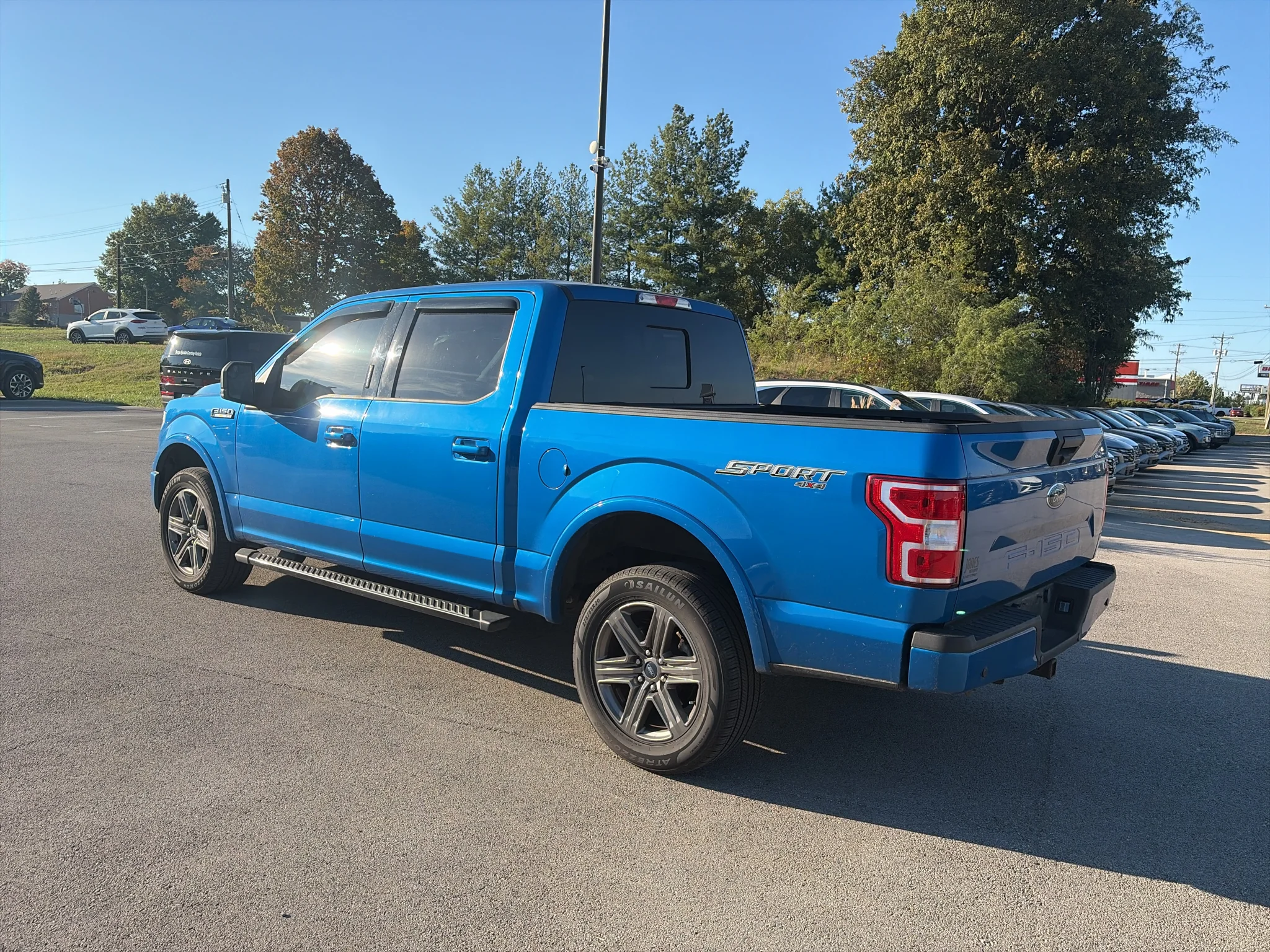 Used 2020 Velocity Blue Metallic Ford XLT image 5